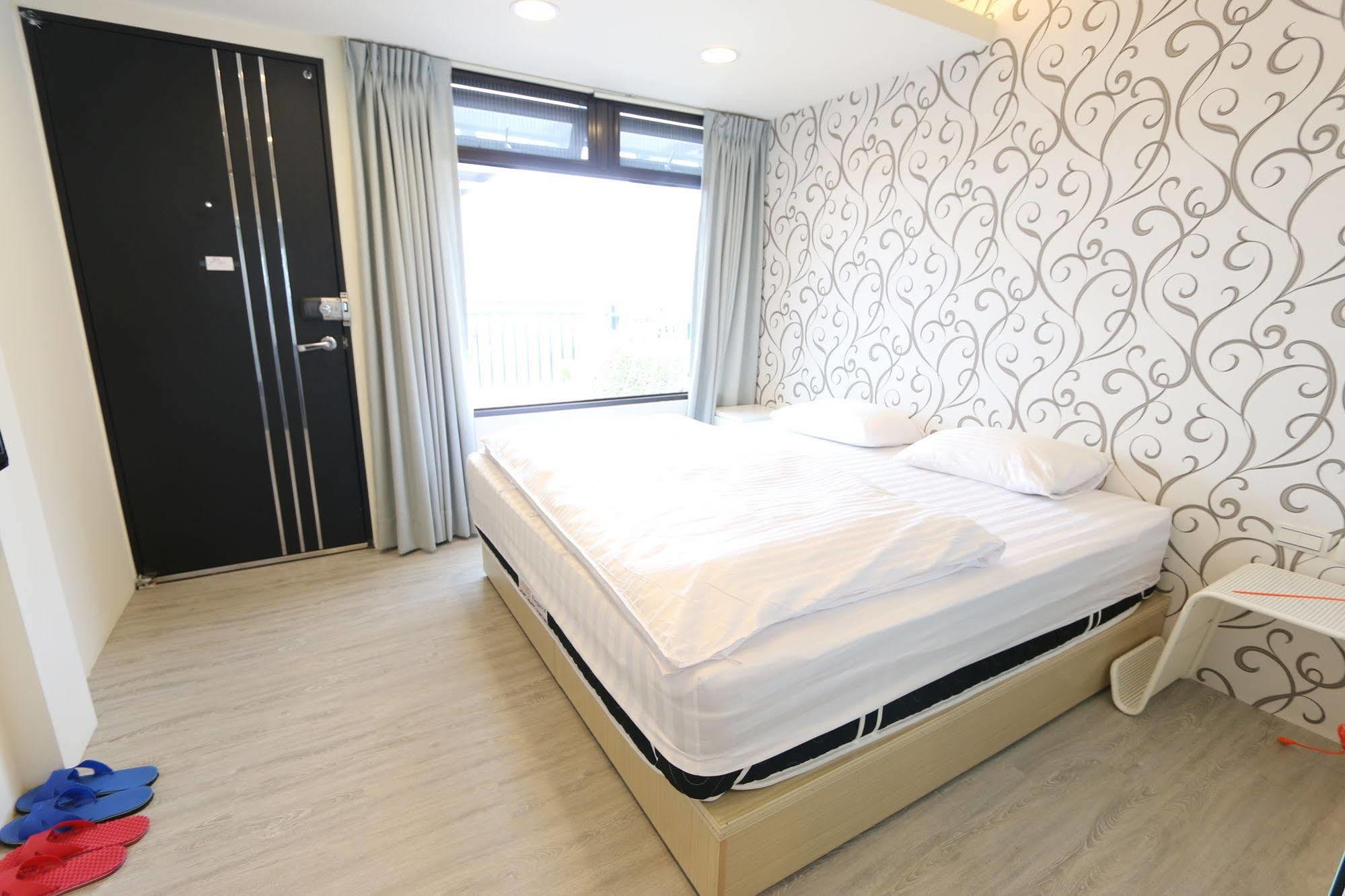 Ying Mu Home Цзюфэнь Экстерьер фото