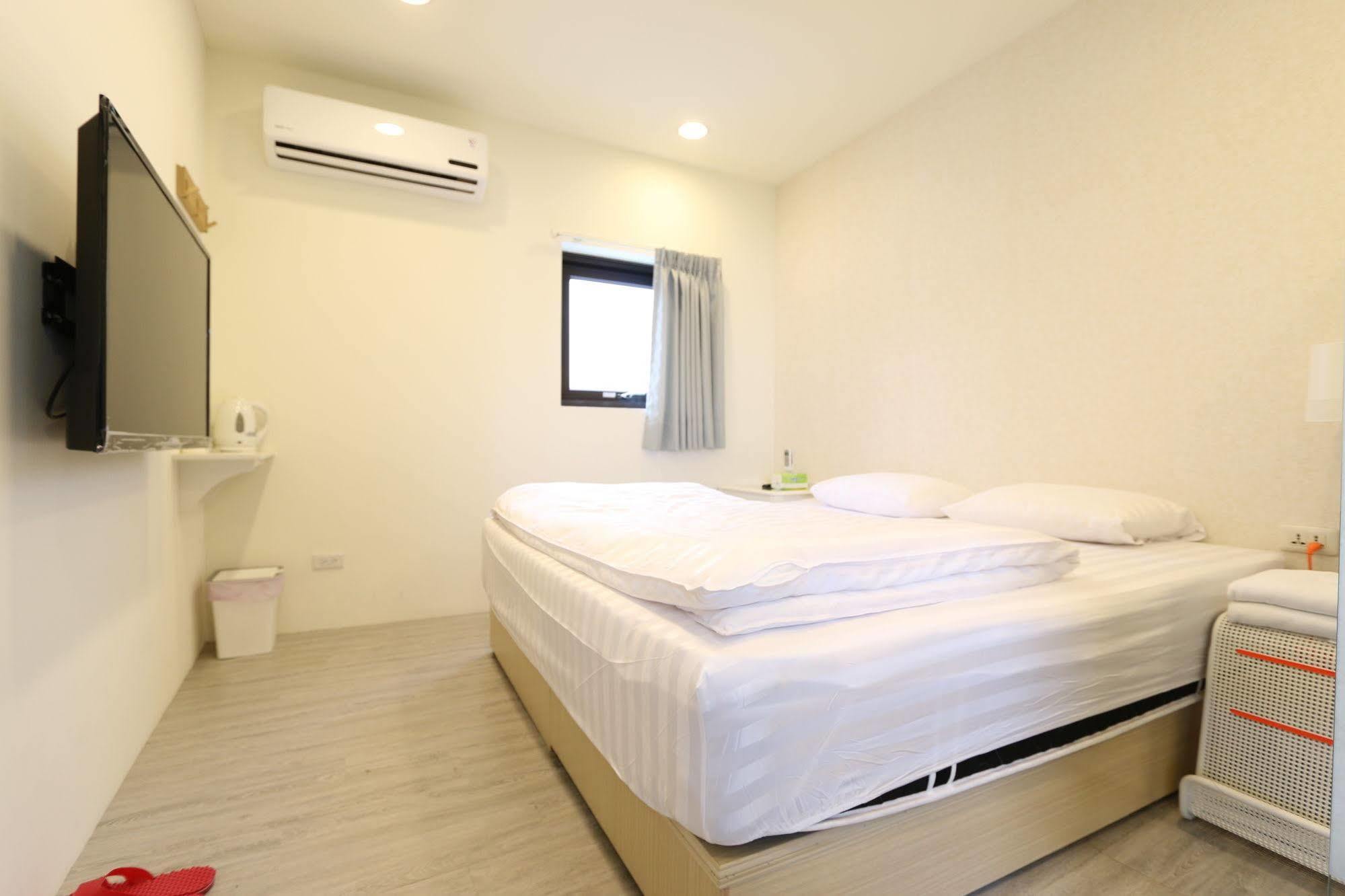 Ying Mu Home Цзюфэнь Экстерьер фото